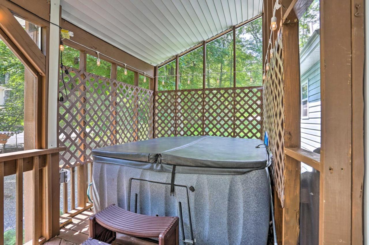 Henryville Home With Hot Tub About 5 Mi To Camelback! מראה חיצוני תמונה